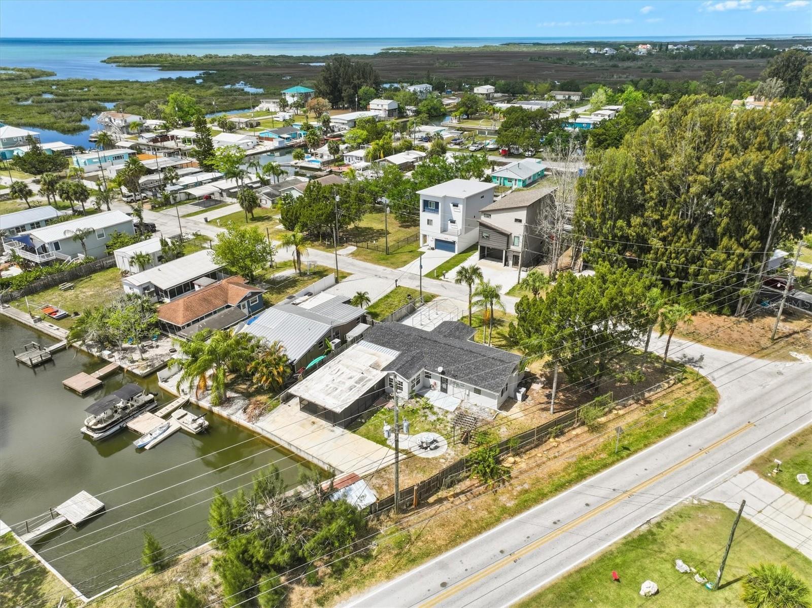 CAPE CAY - Residential