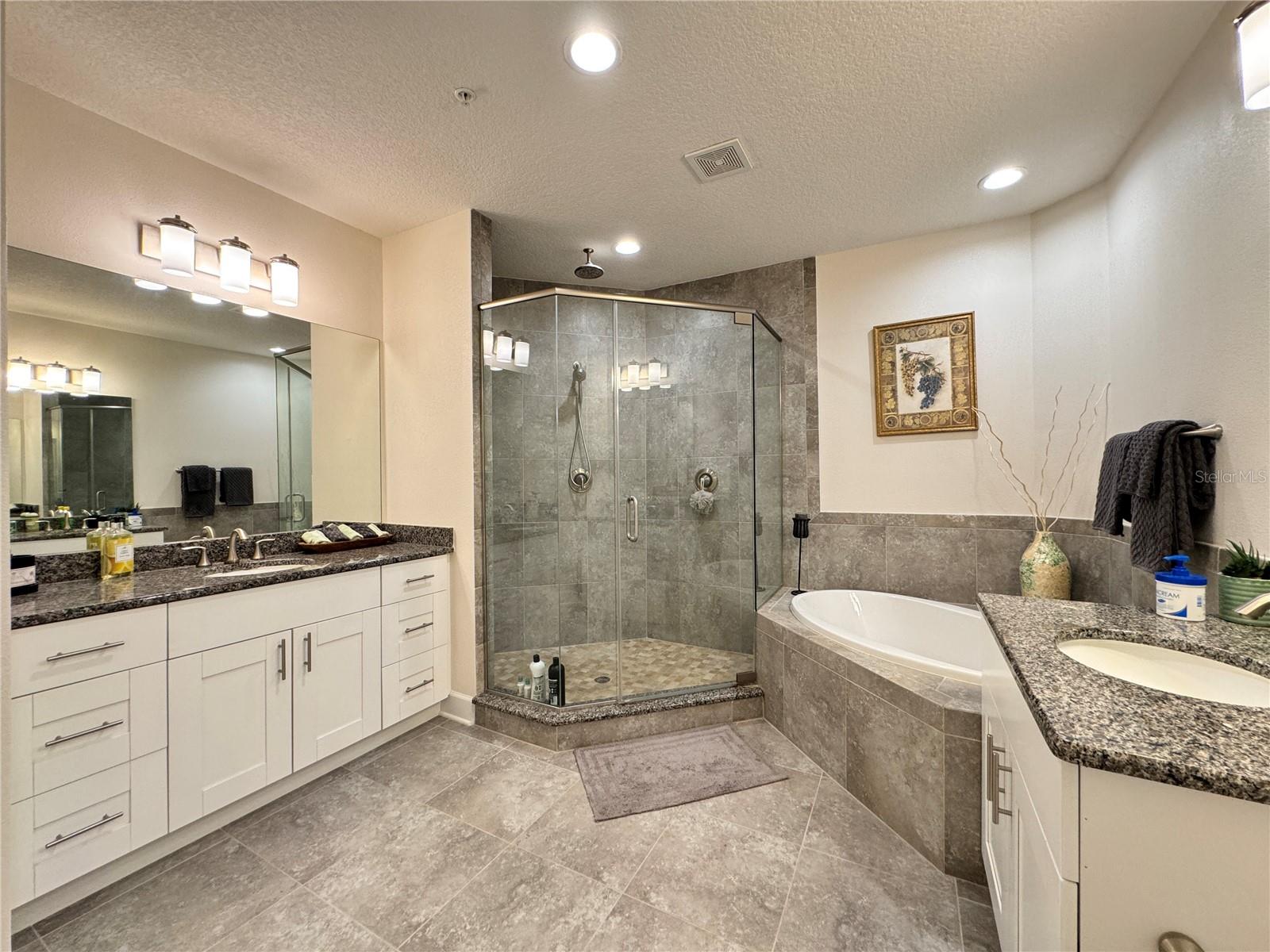 PALMA SOLA BAY CLUB PH 12 - Residential Lease