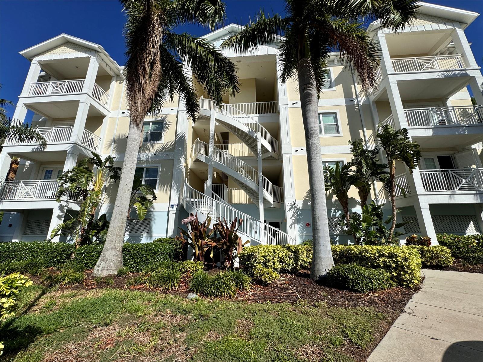 PALMA SOLA BAY CLUB PH 12 - Residential Lease