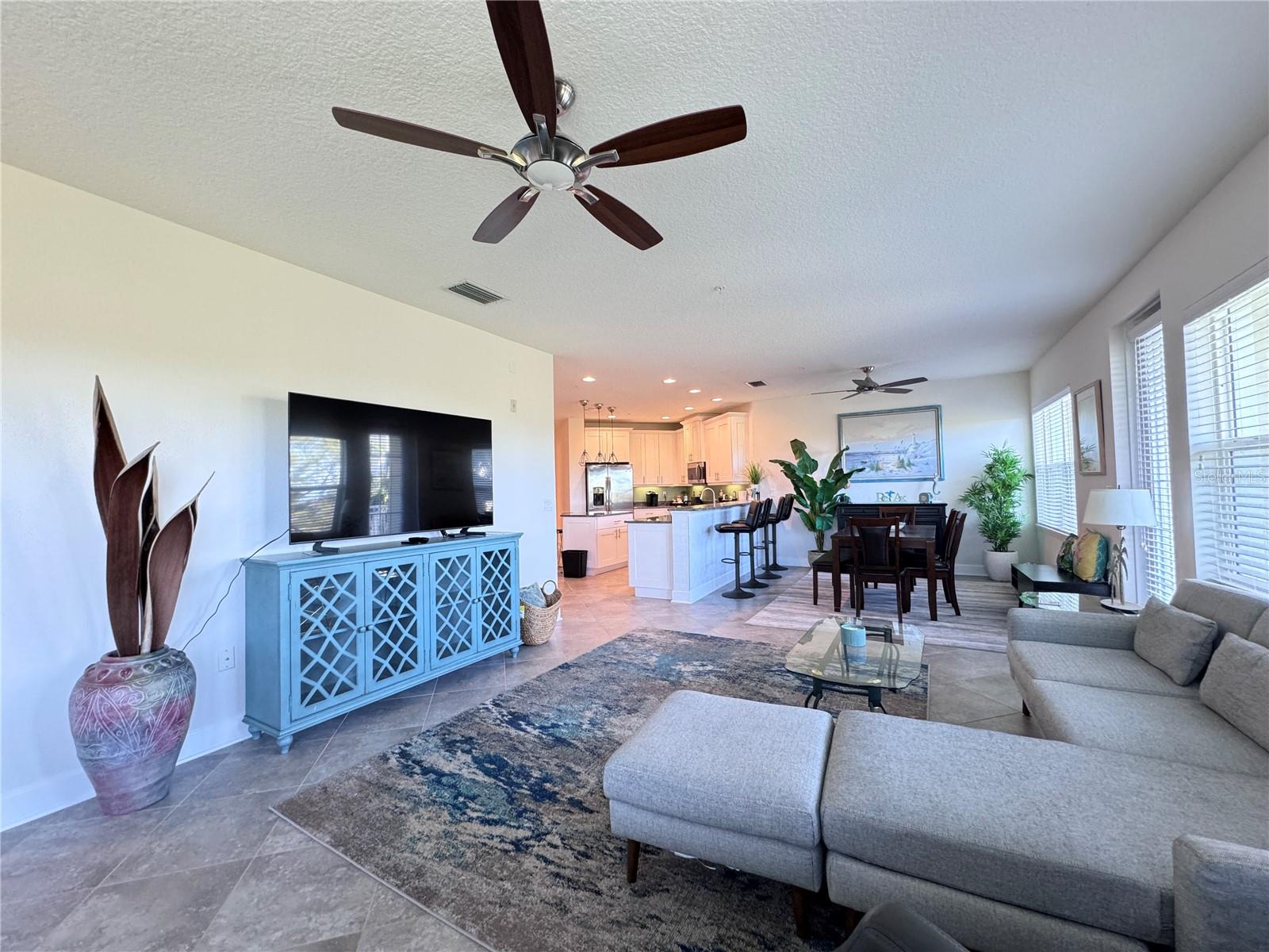 PALMA SOLA BAY CLUB PH 12 - Residential Lease