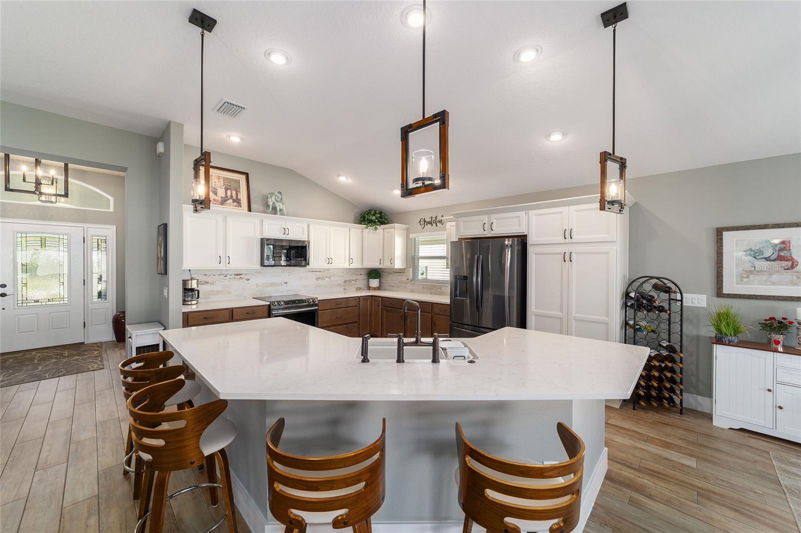 1059 AKIN WAY