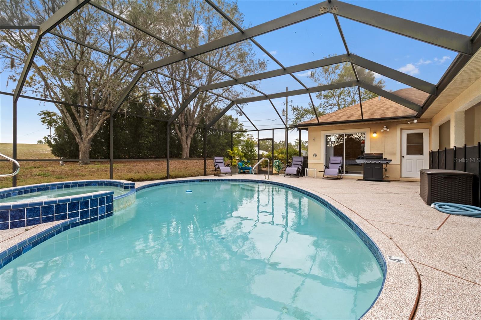 SPRING HILL - Residential