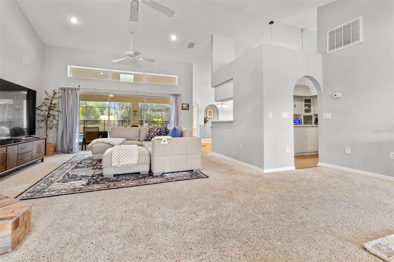 SPRING HILL - Residential