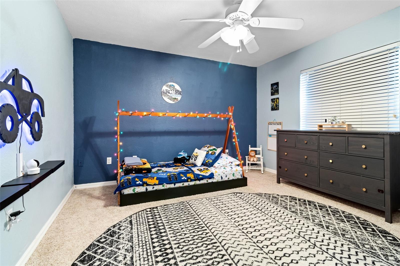 SPRING HILL - Residential