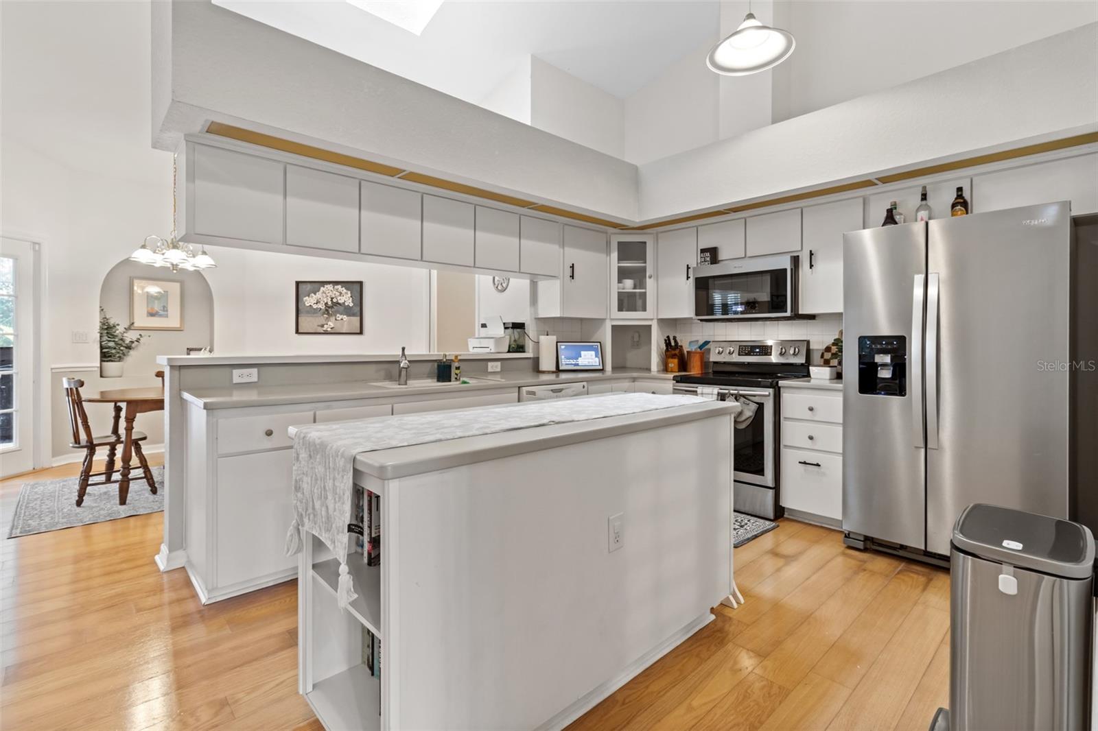 SPRING HILL - Residential