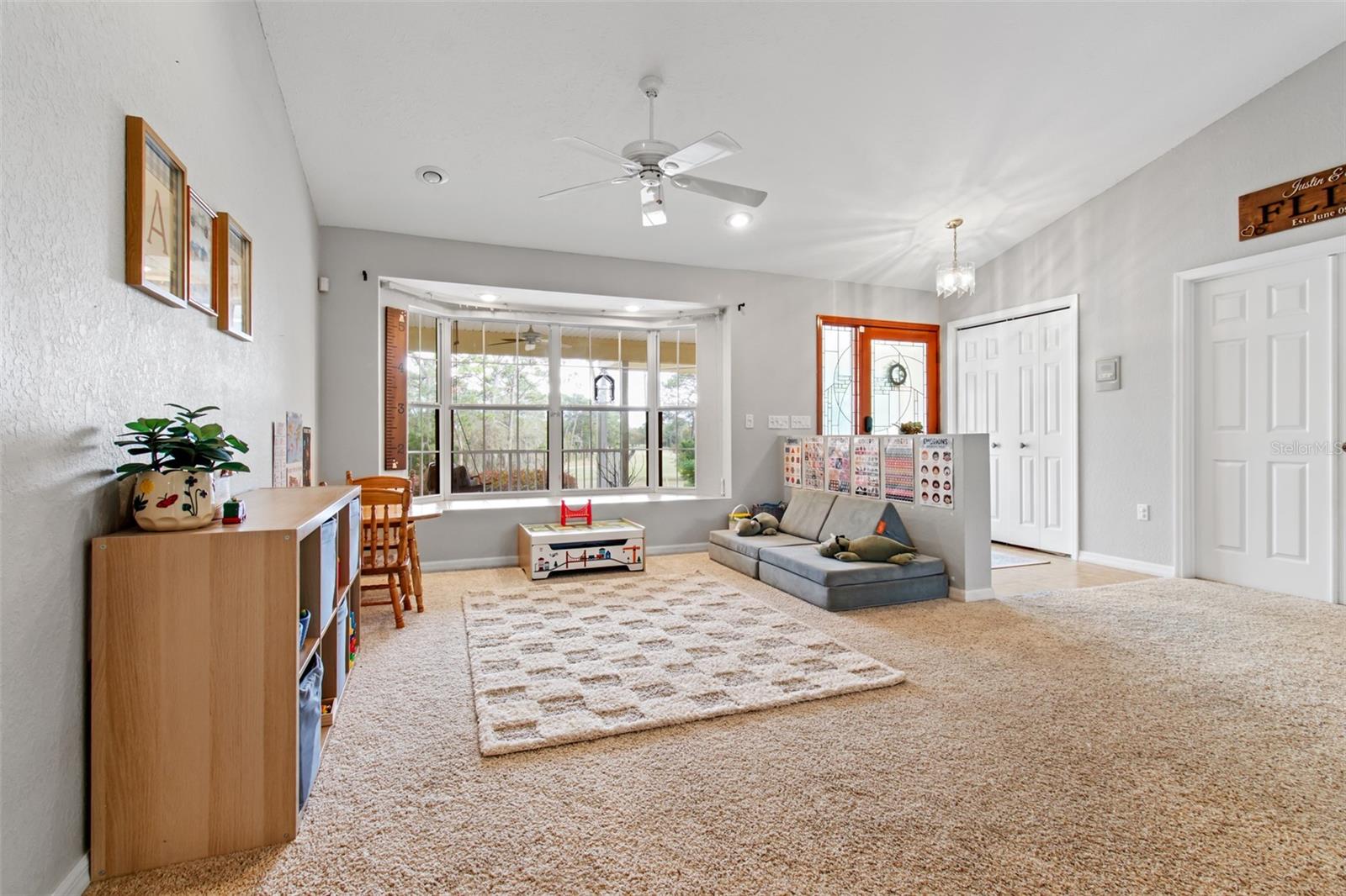 SPRING HILL - Residential