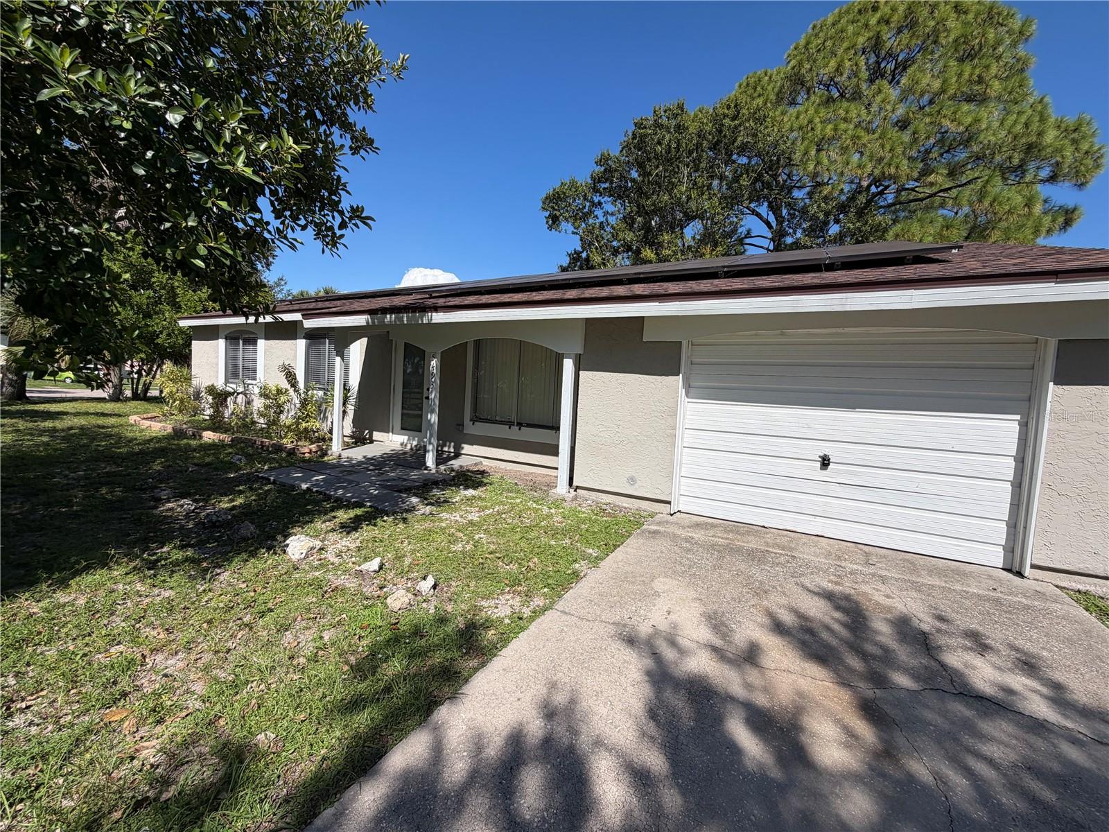 5493 TREKELL STREET