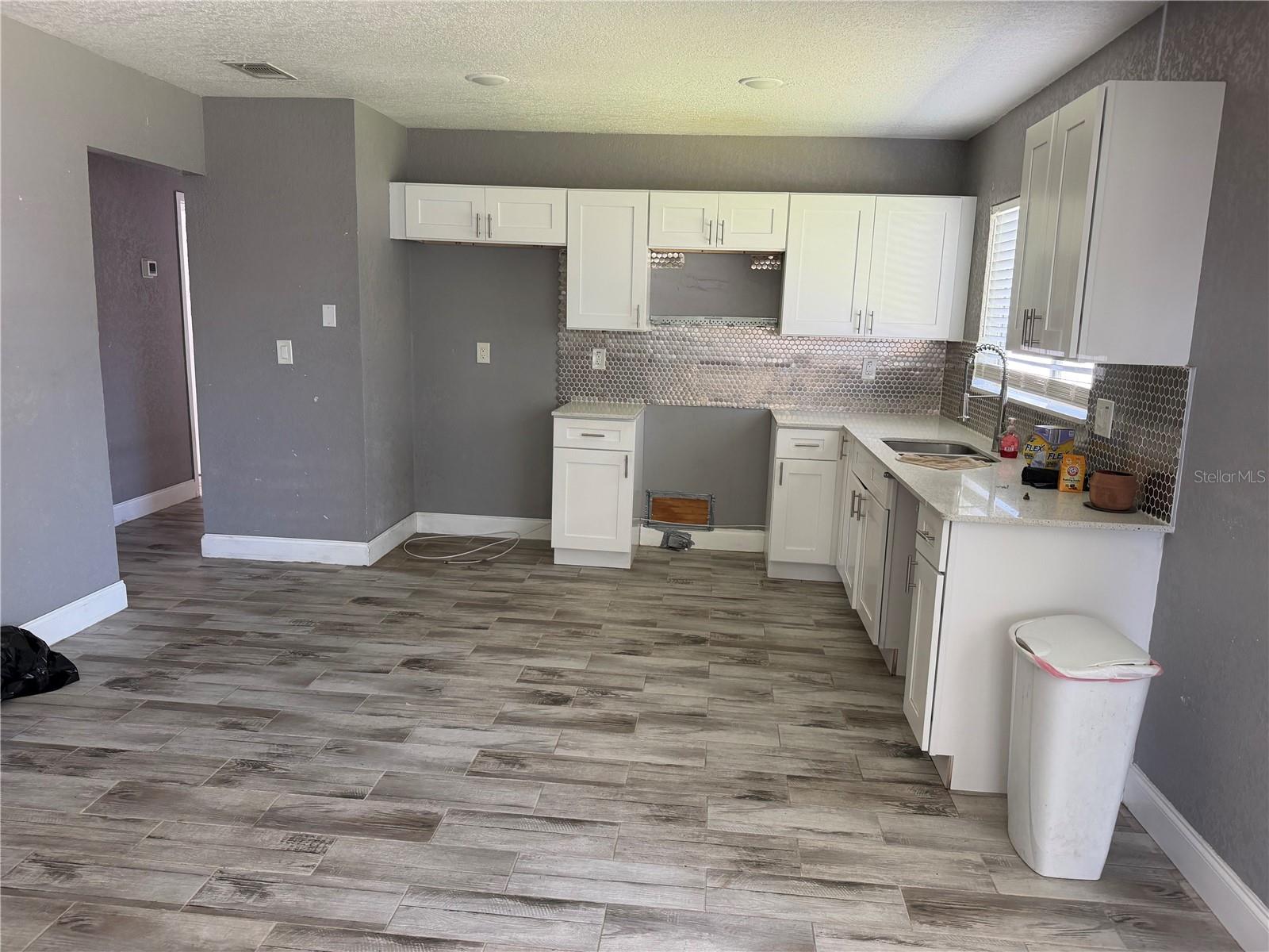 5493 TREKELL STREET