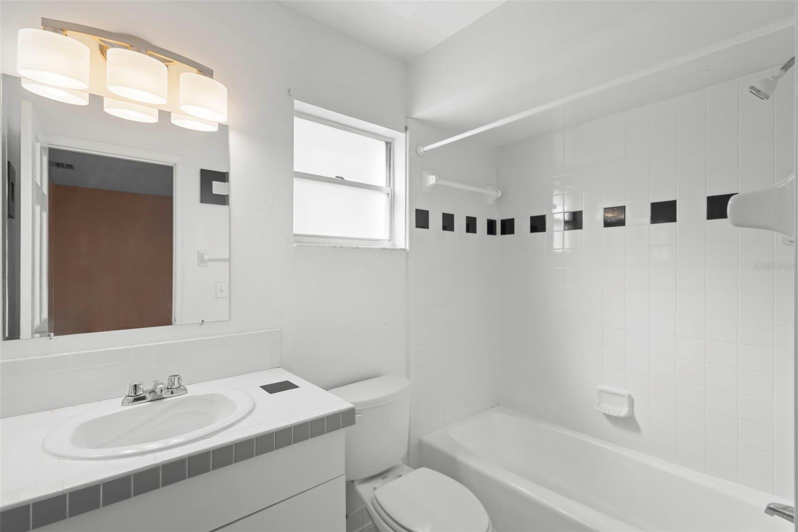 DELTONA LAKES UNIT 17 - Residential