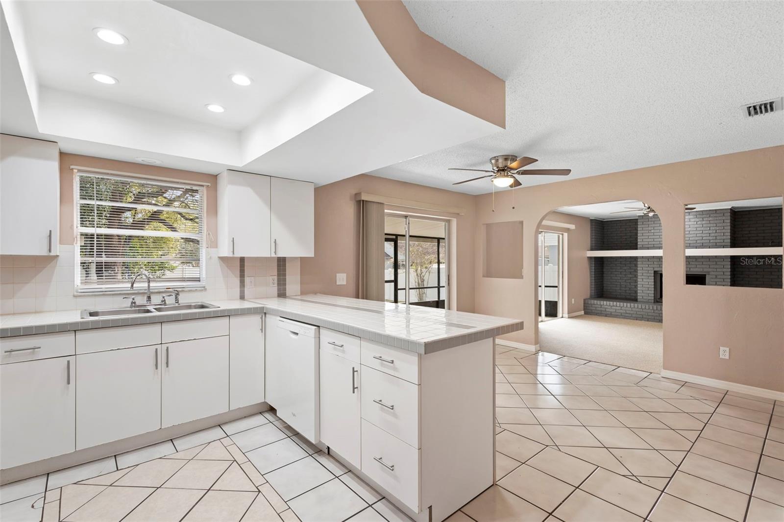 DELTONA LAKES UNIT 17 - Residential