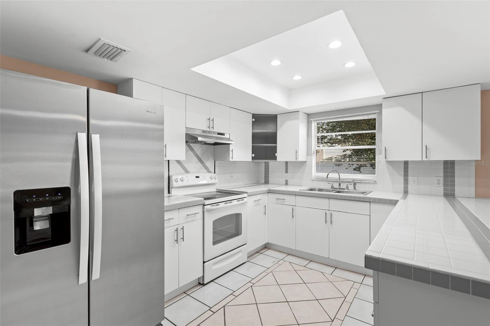 DELTONA LAKES UNIT 17 - Residential