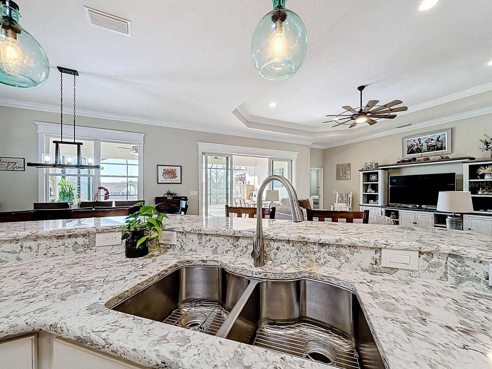 ENCLAVE/LAKESIDE LNDGS - Residential