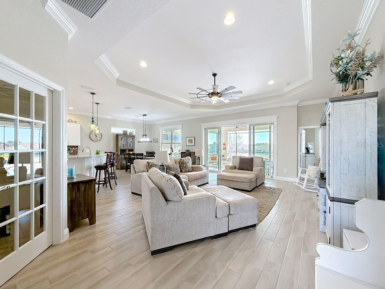 ENCLAVE/LAKESIDE LNDGS - Residential