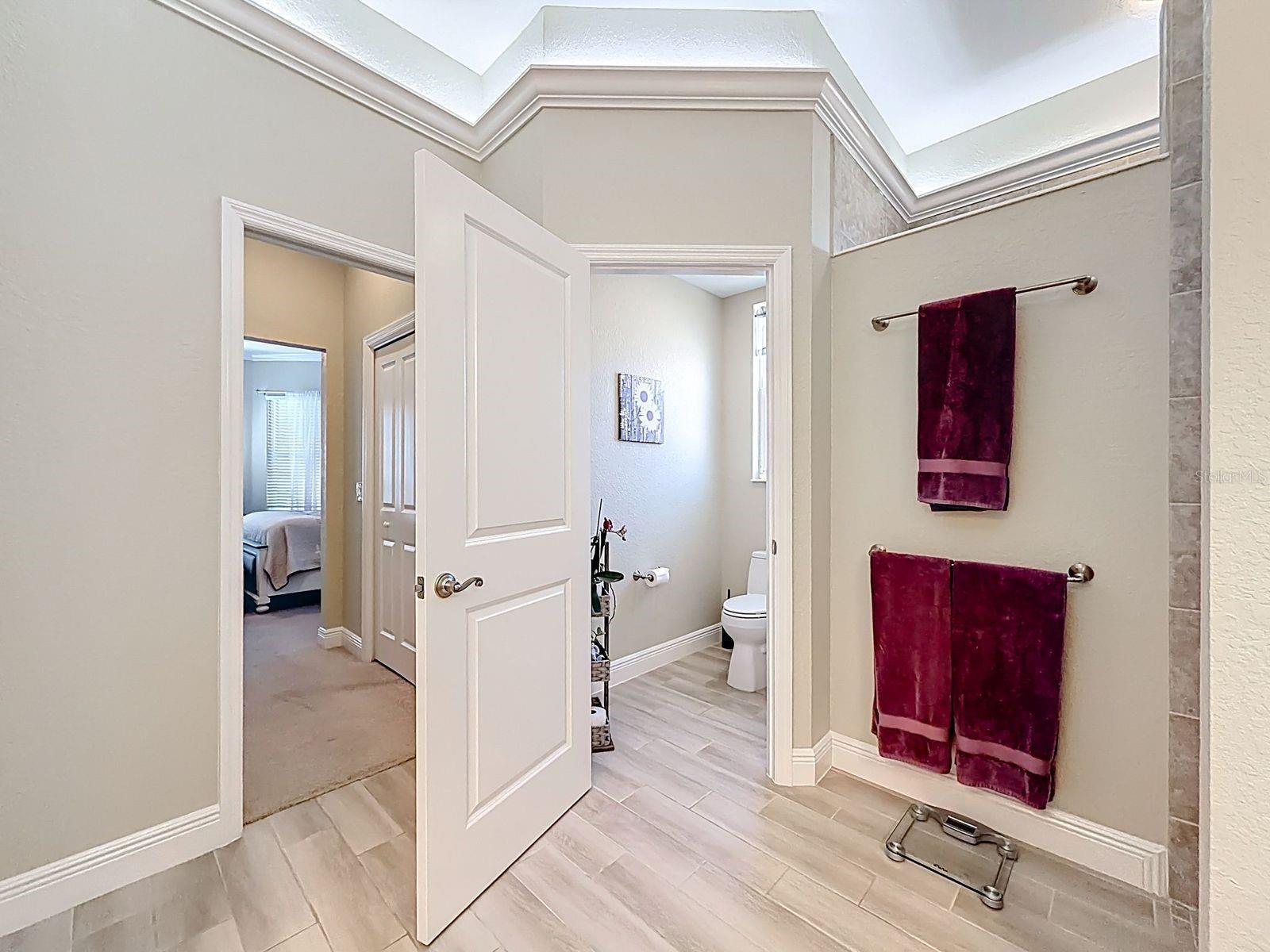 ENCLAVE/LAKESIDE LNDGS - Residential