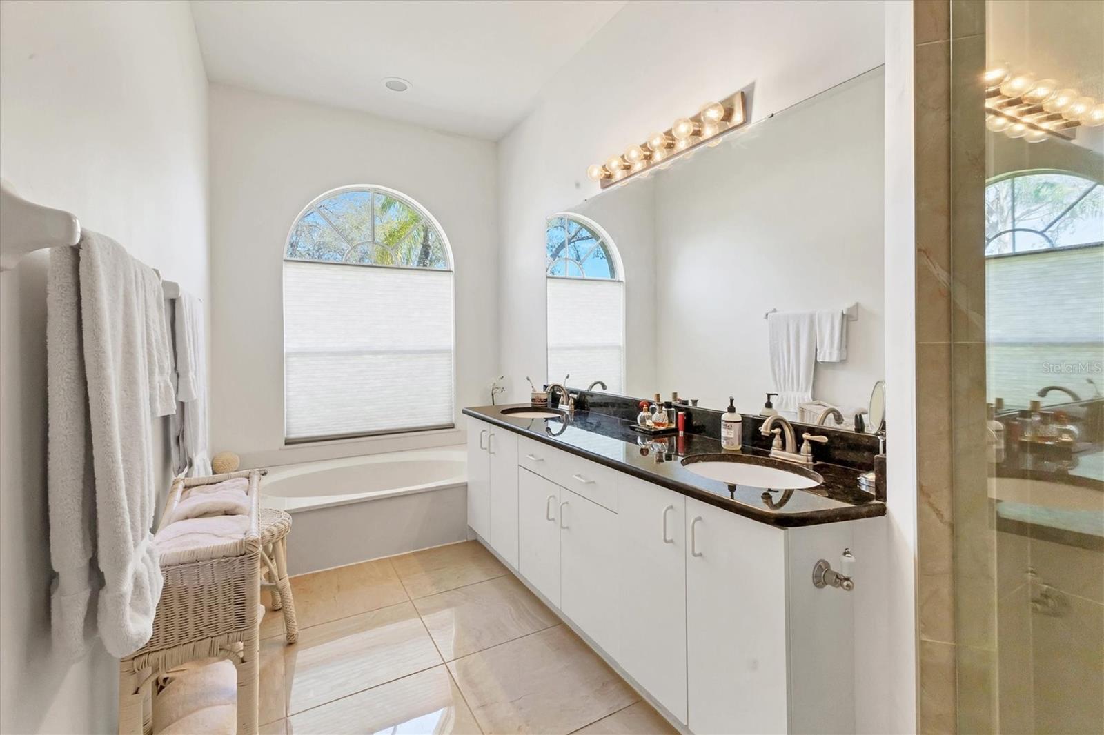 TARA VILLAS - Residential