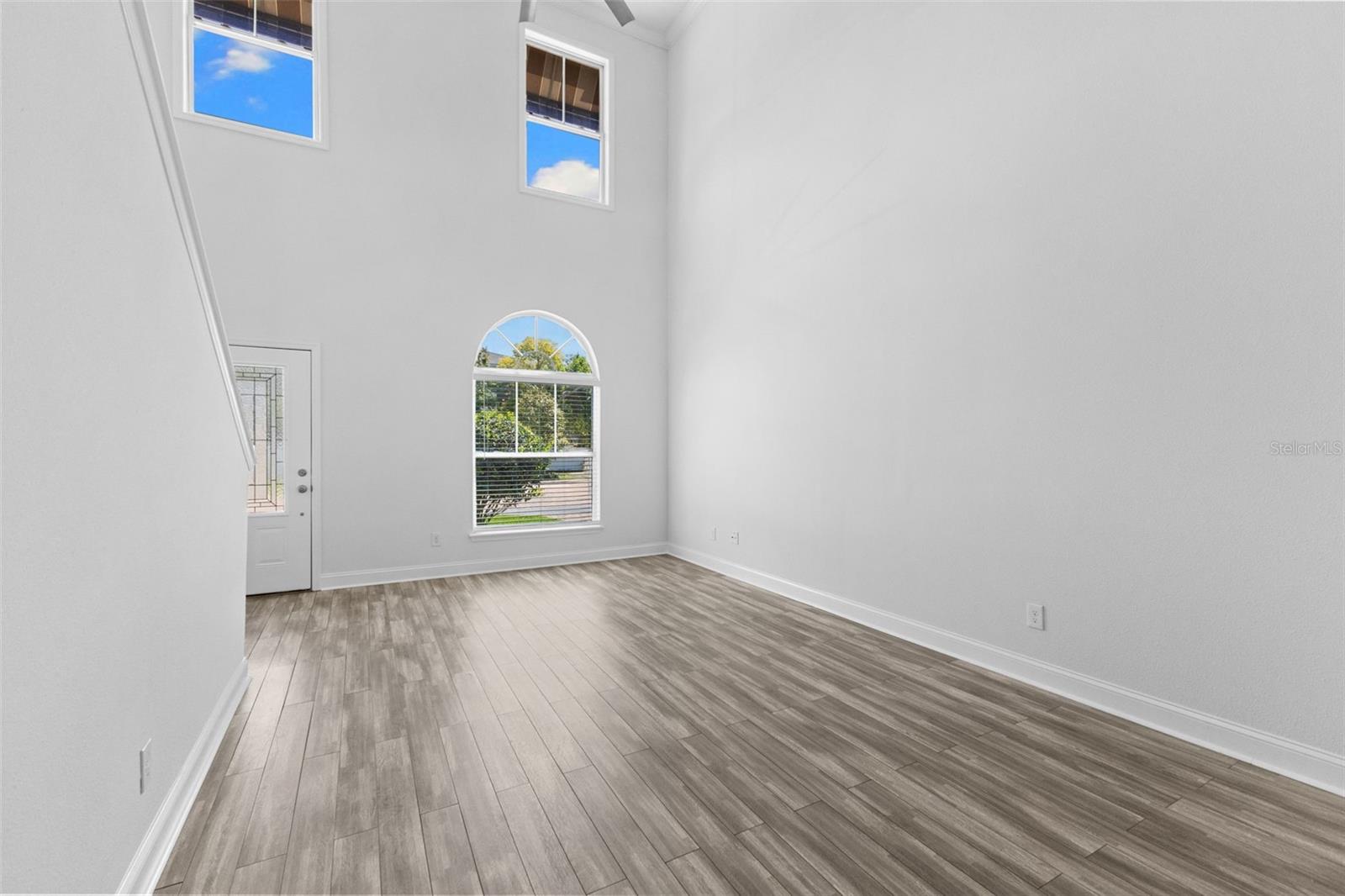 KENYON TWNHMS A - Residential Lease