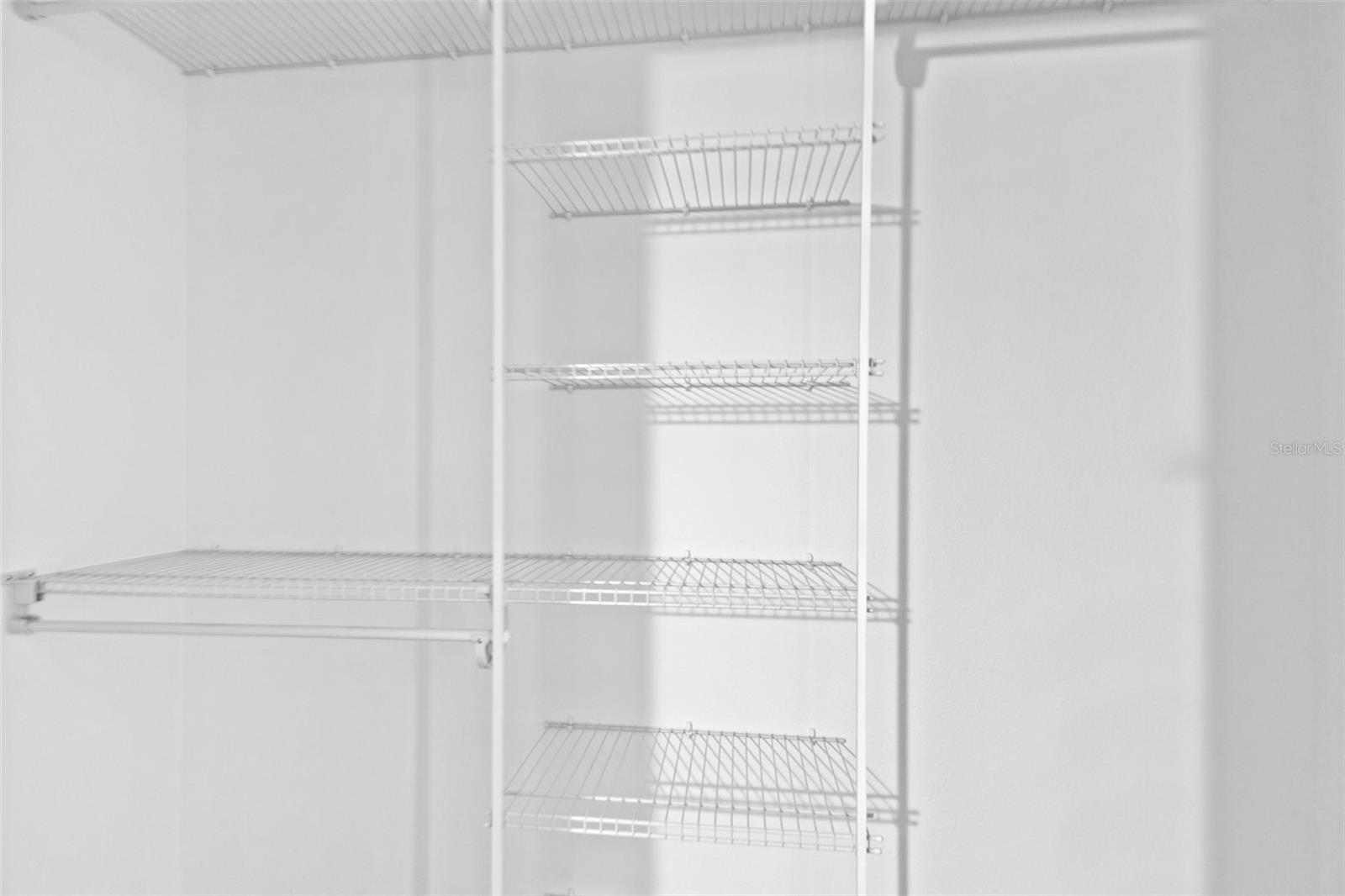 KENYON TWNHMS A - Residential Lease