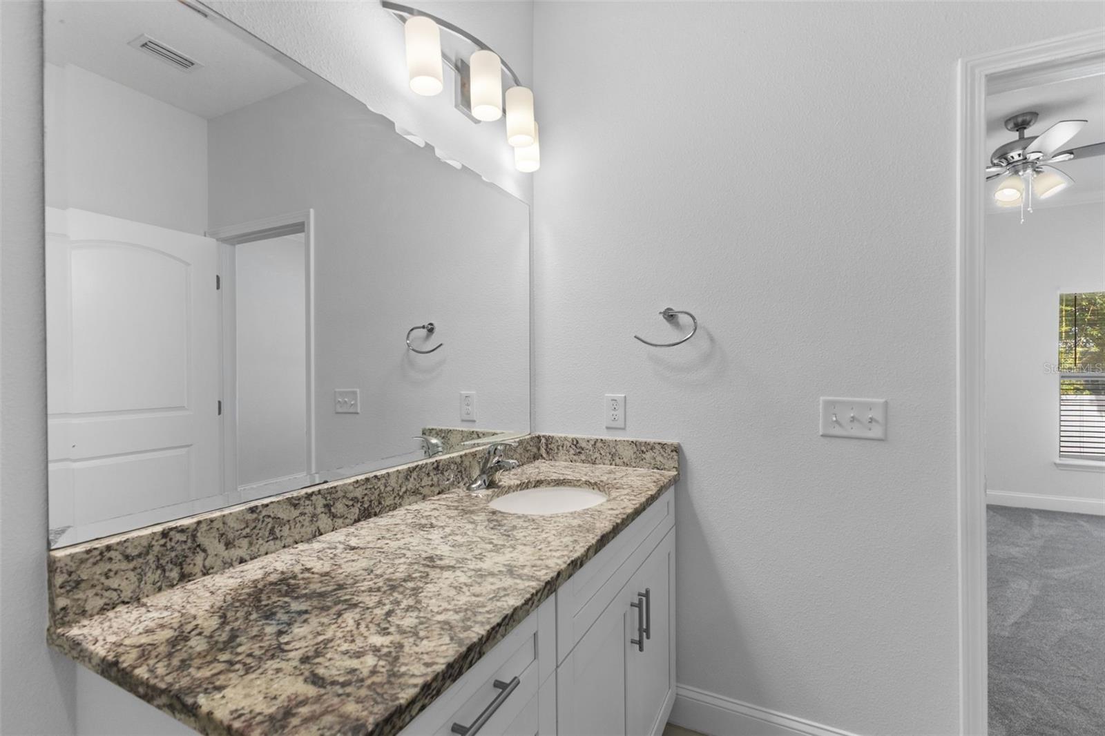 KENYON TWNHMS A - Residential Lease