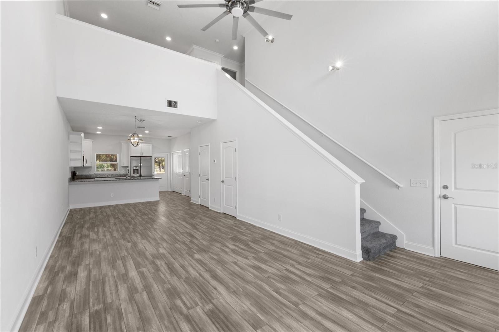 KENYON TWNHMS A - Residential Lease