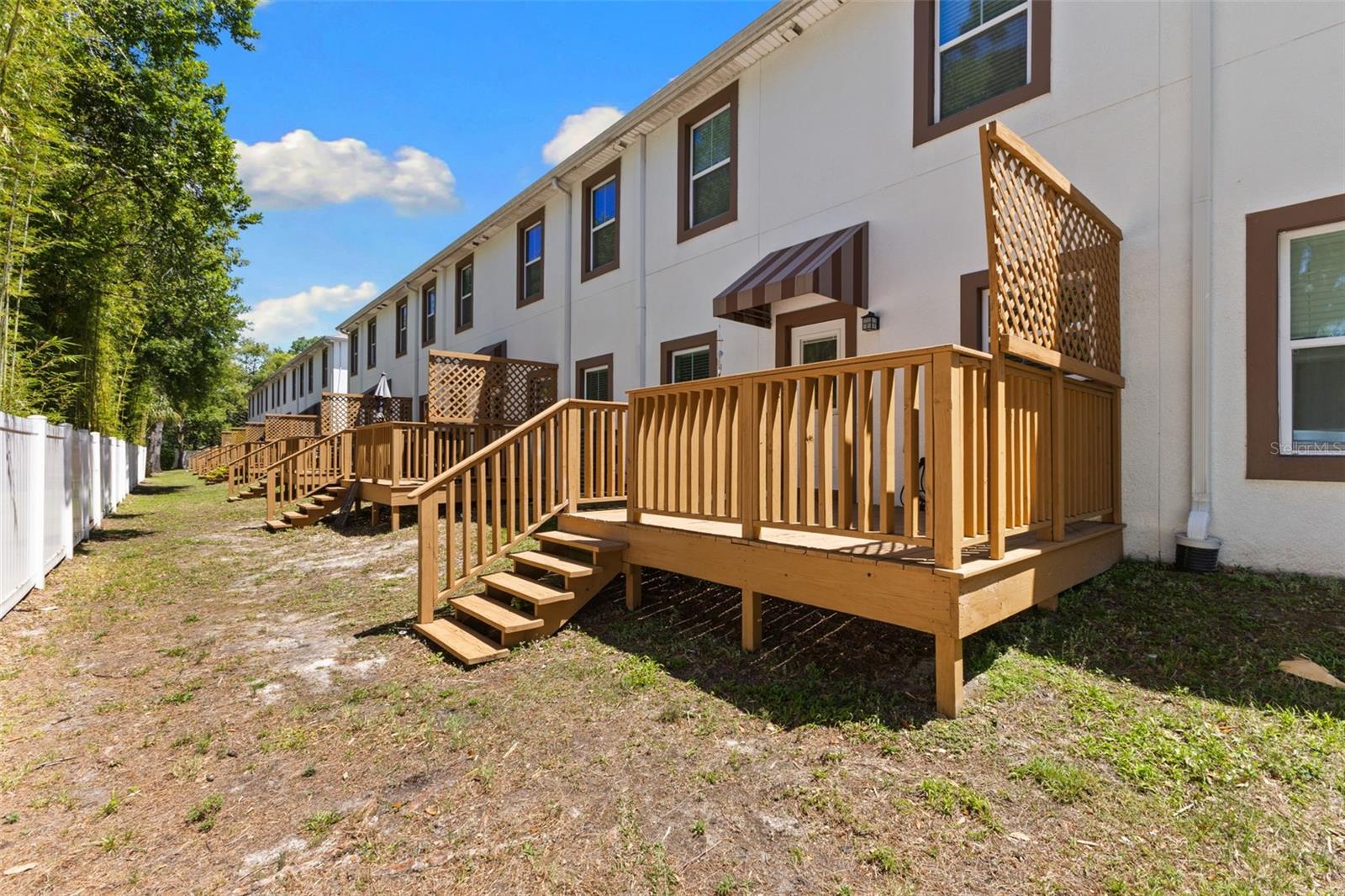 KENYON TWNHMS A - Residential Lease