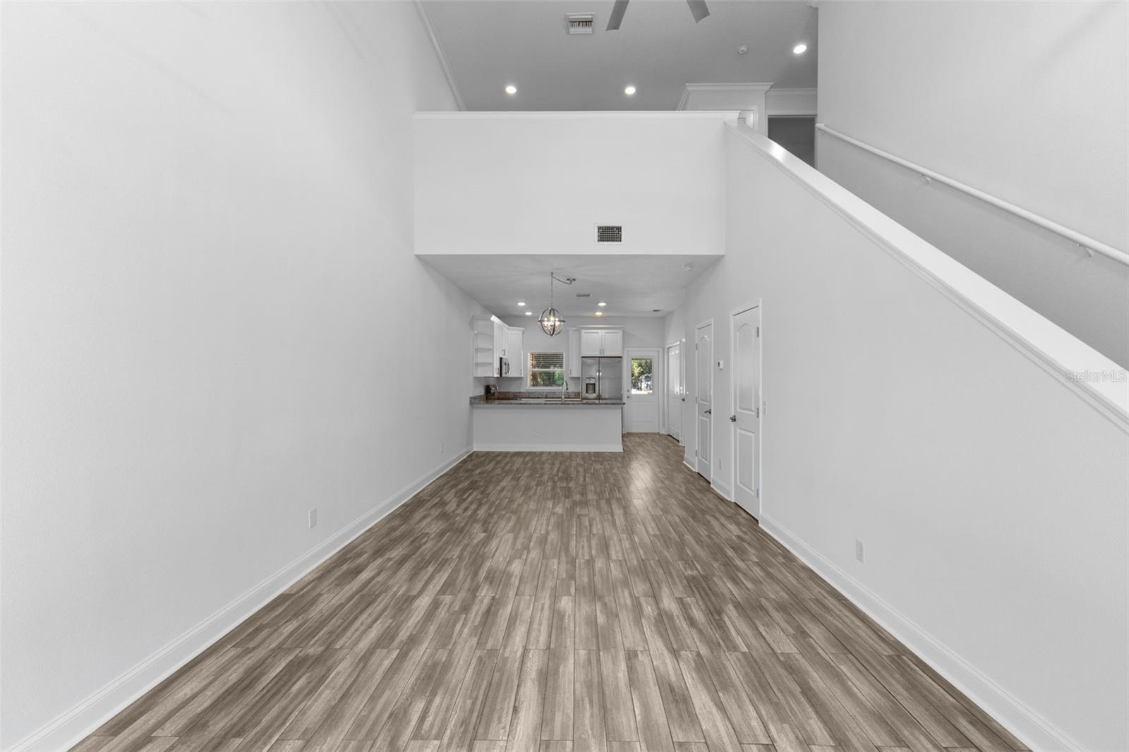 KENYON TWNHMS A - Residential Lease