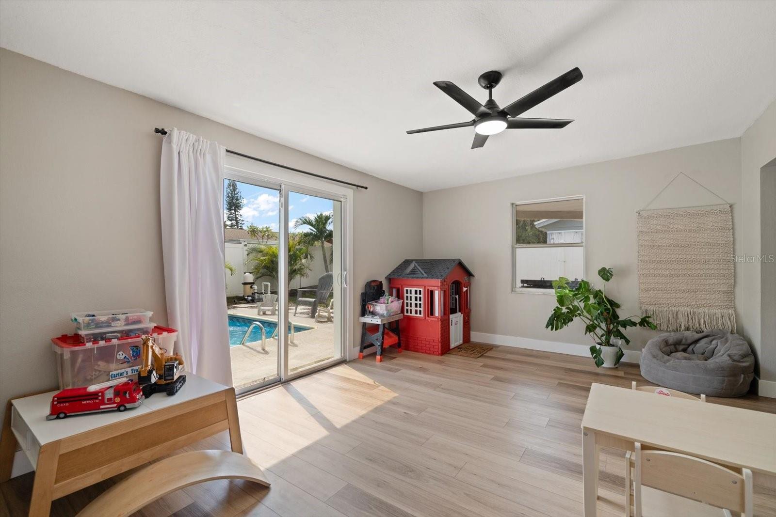 AUTUMN RUN-UNIT 3 - Residential