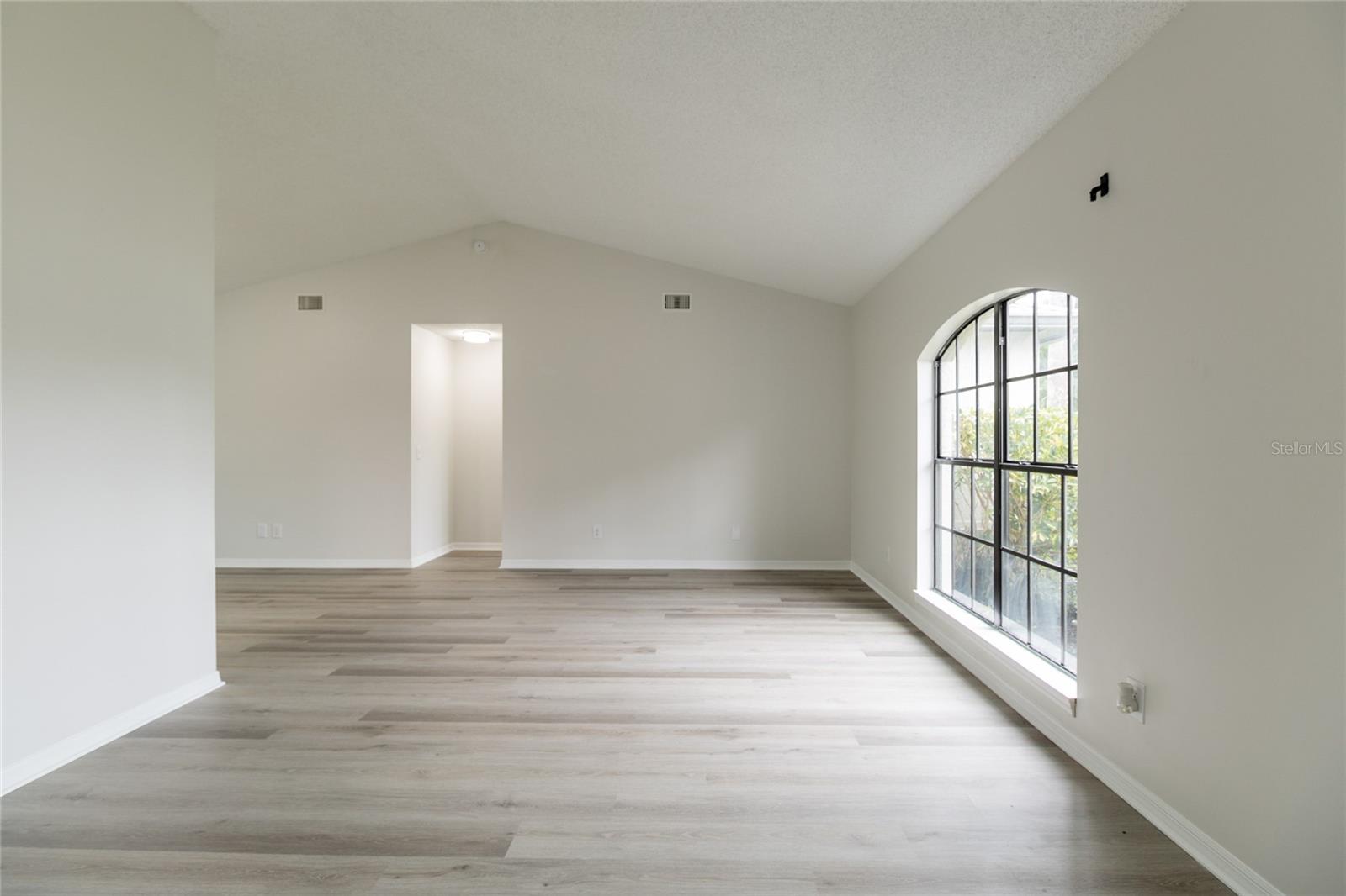 1209 SUGAR CREEK LANE