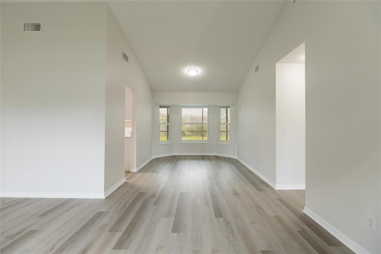 1209 SUGAR CREEK LANE
