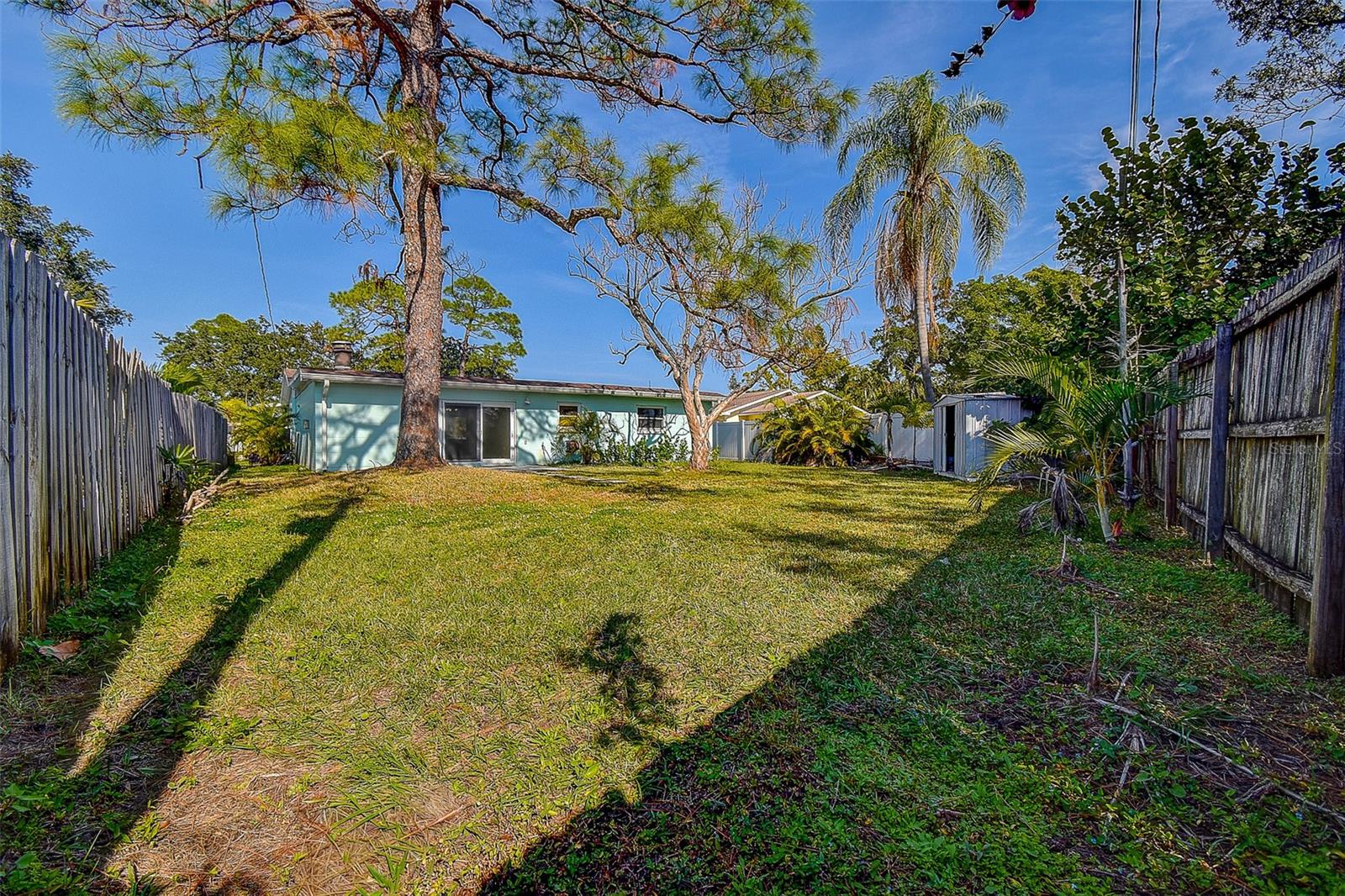 SUN-LIT SHORES - Residential