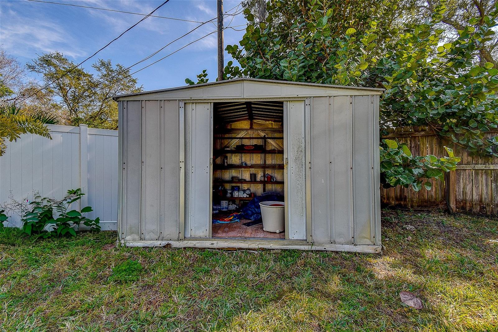 SUN-LIT SHORES - Residential