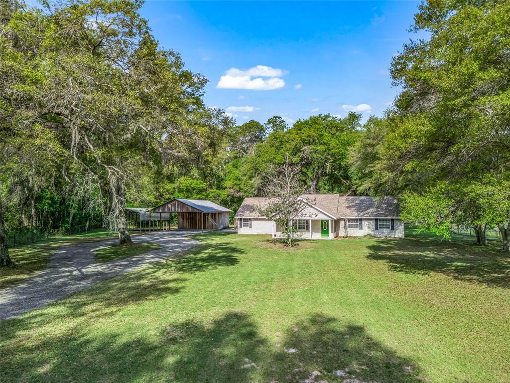 Photo of 8234 S Us 301, Bushnell, FL 33513 (MLS # G5110149)