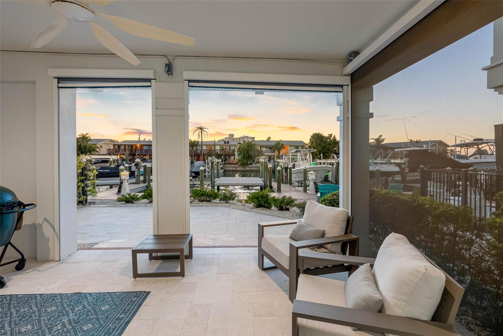 SEA PALMS - Residential