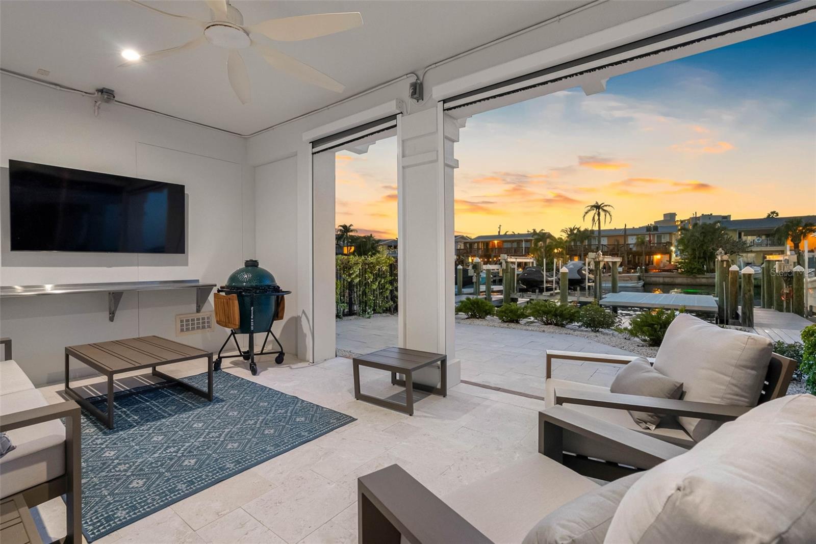 SEA PALMS - Residential