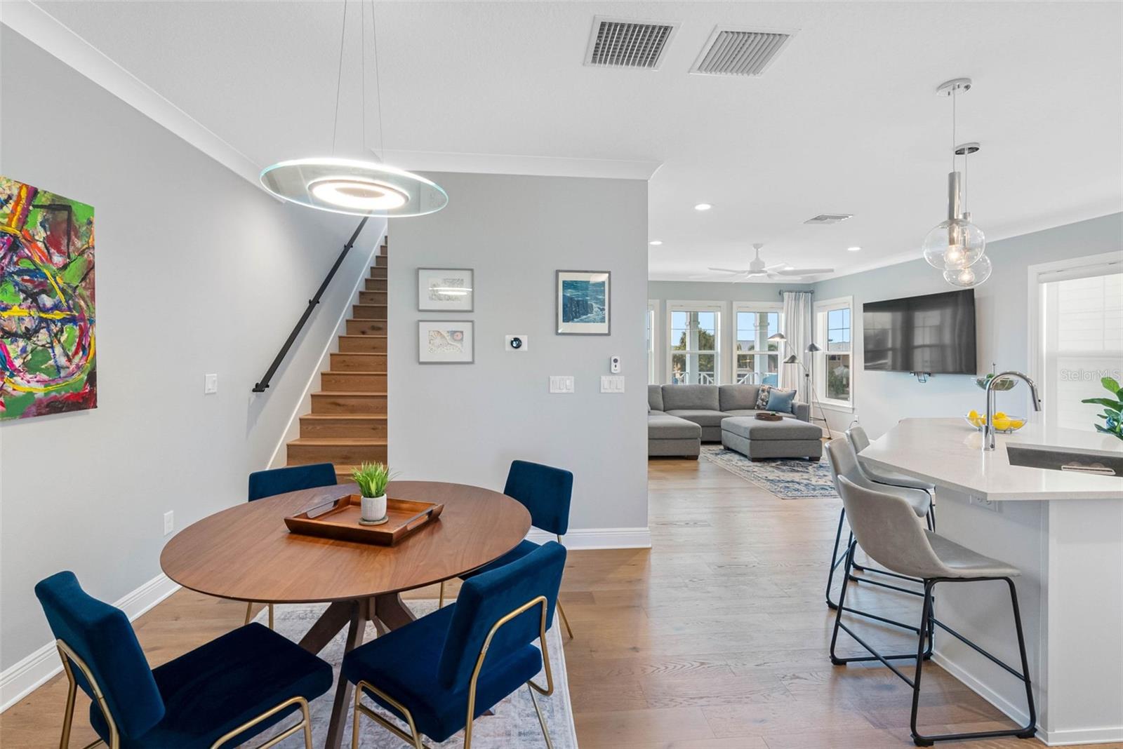SEA PALMS - Residential