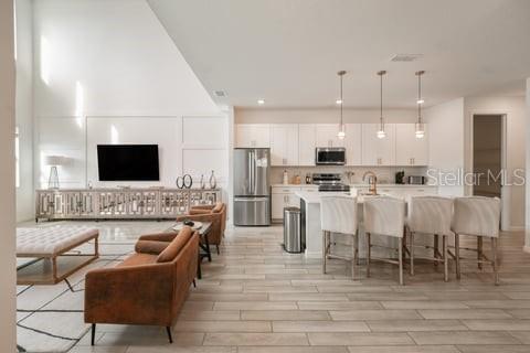 GLEN/WEST HAVEN - Residential