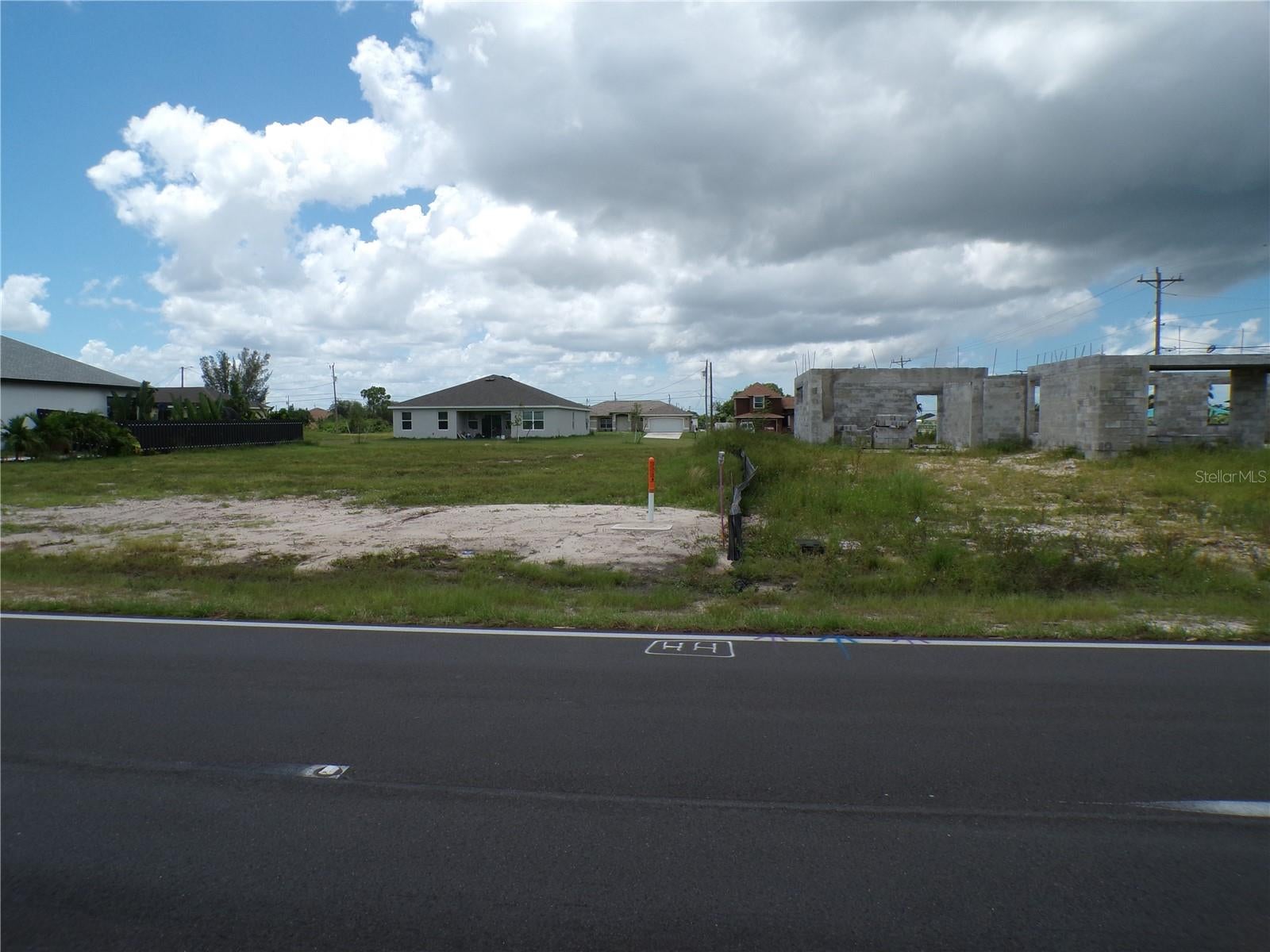 420 DIPLOMAT PARKWAY E