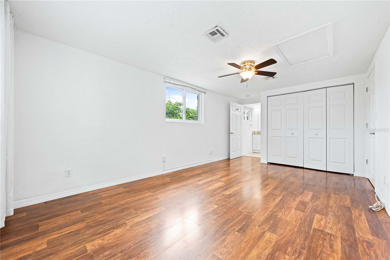 CASTI-LYN - Residential Lease