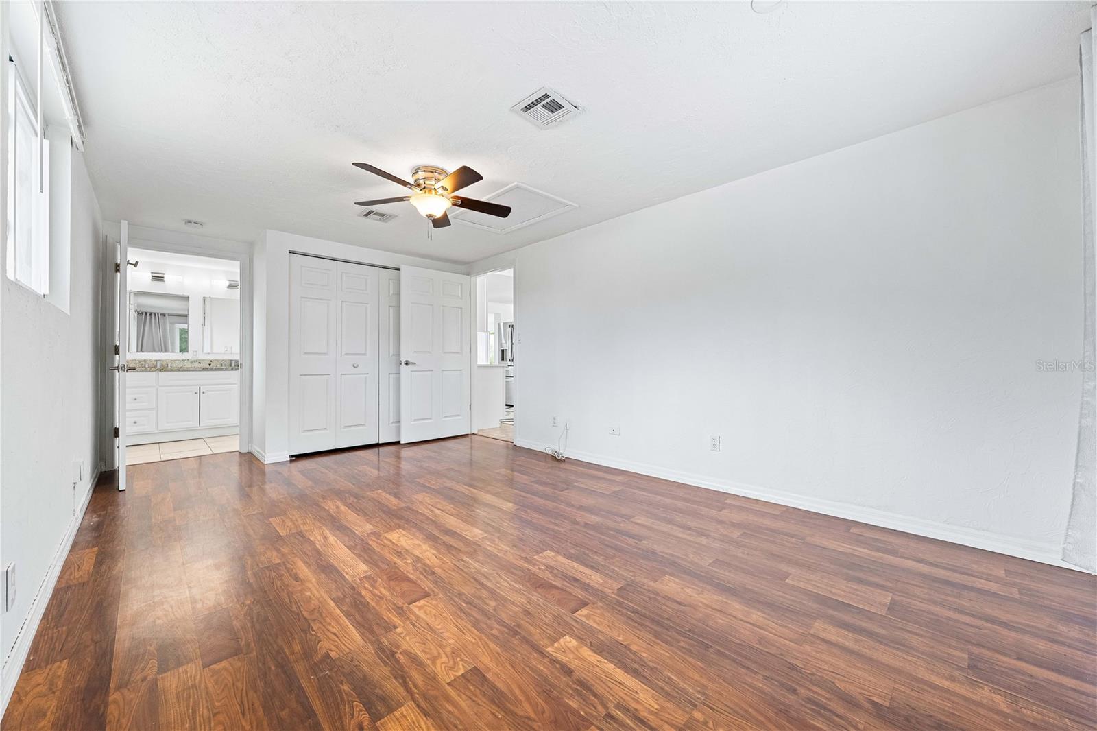 CASTI-LYN - Residential Lease