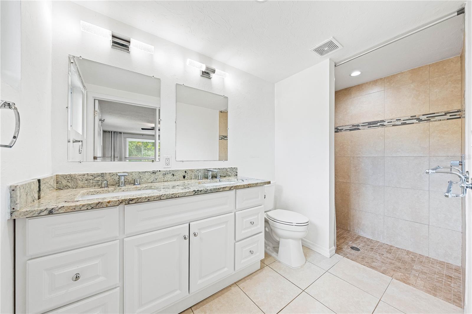 CASTI-LYN - Residential Lease