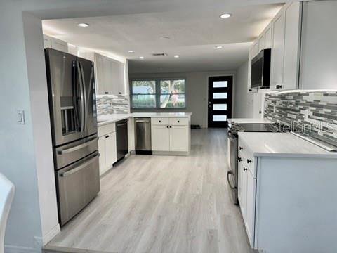 CASTI-LYN - Residential Lease