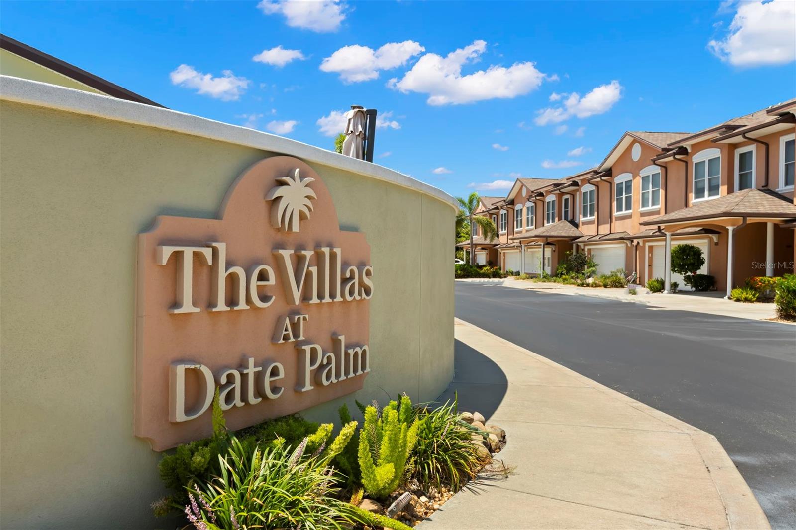 829 DATE PALM LANE