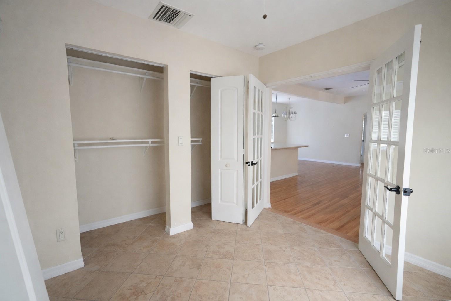 COFFEE POT ADD SNELL & HAMLETTS - Land