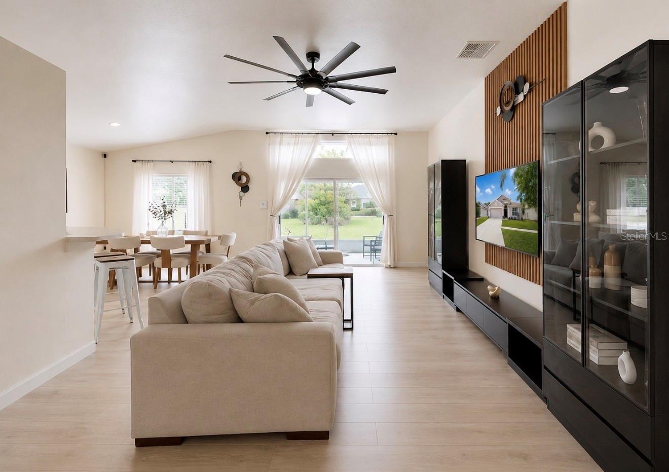 SOUTH POINTE PH 8 - Residential