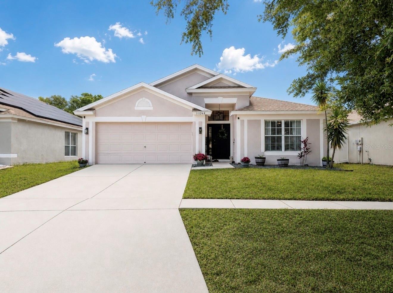 SOUTH POINTE PH 8 - Residential