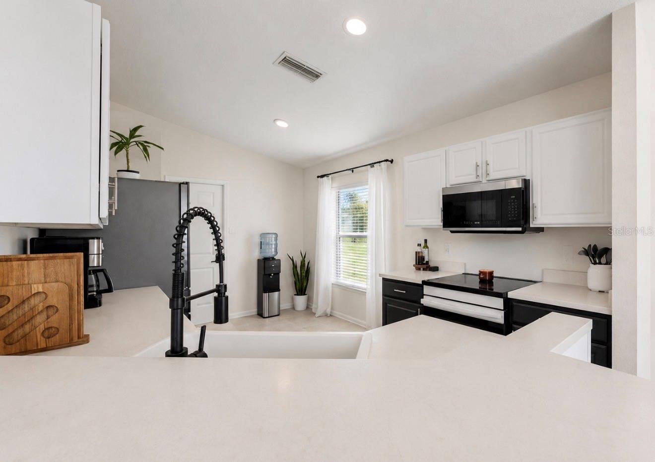 SOUTH POINTE PH 8 - Residential