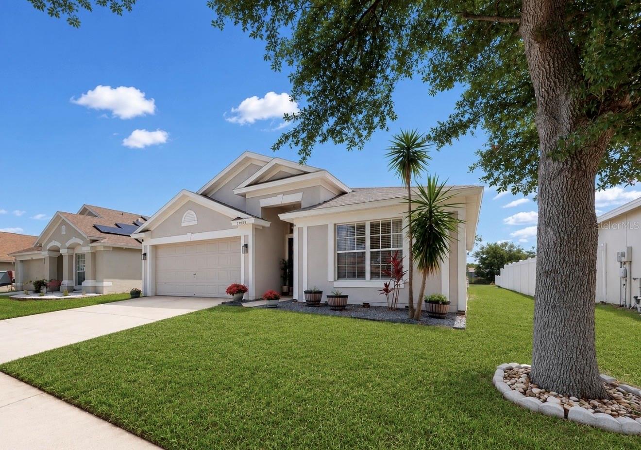 SOUTH POINTE PH 8 - Residential