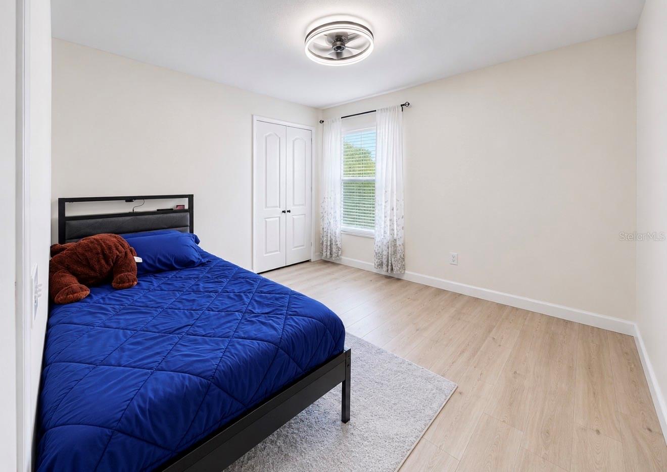 SOUTH POINTE PH 8 - Residential