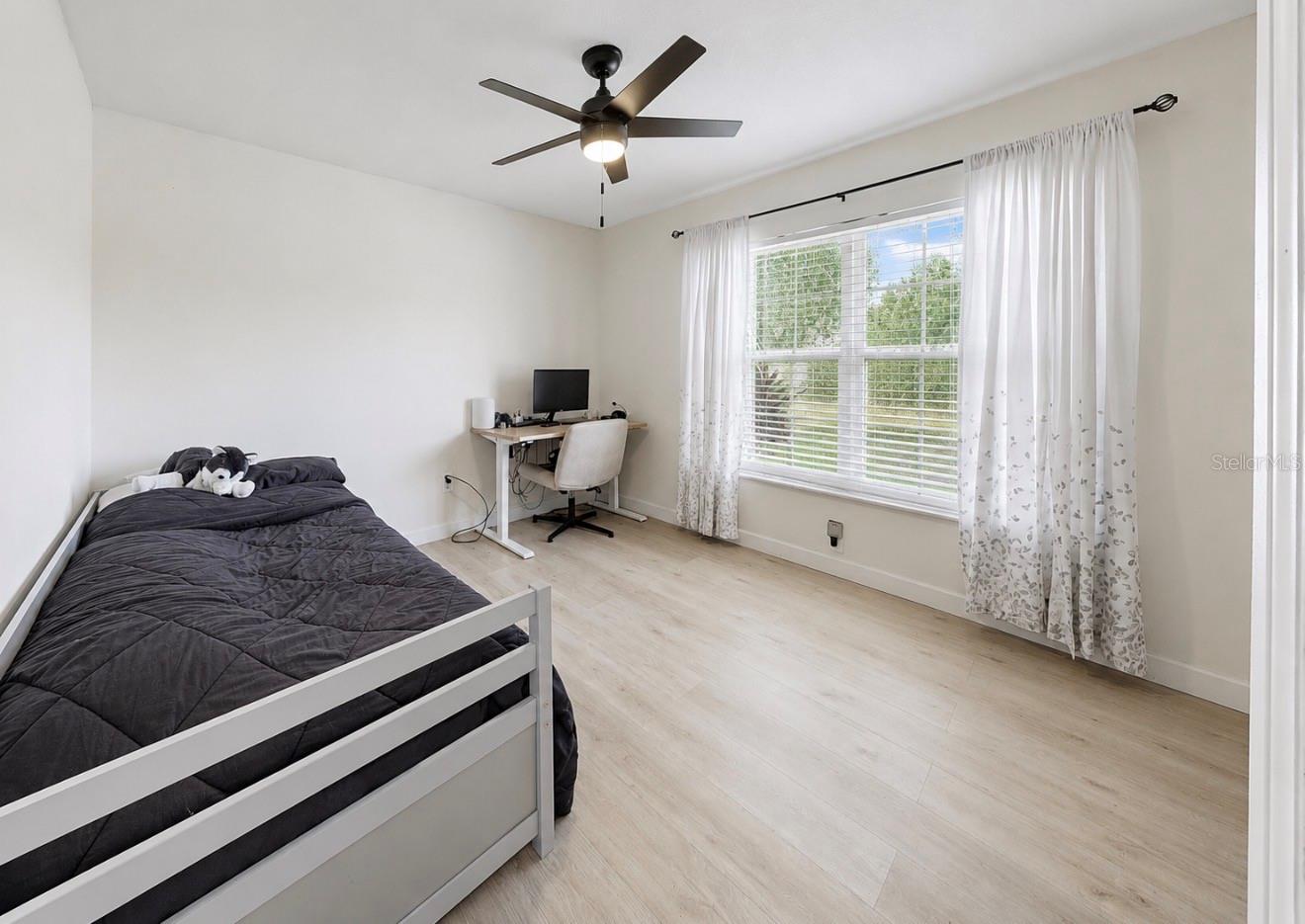 SOUTH POINTE PH 8 - Residential