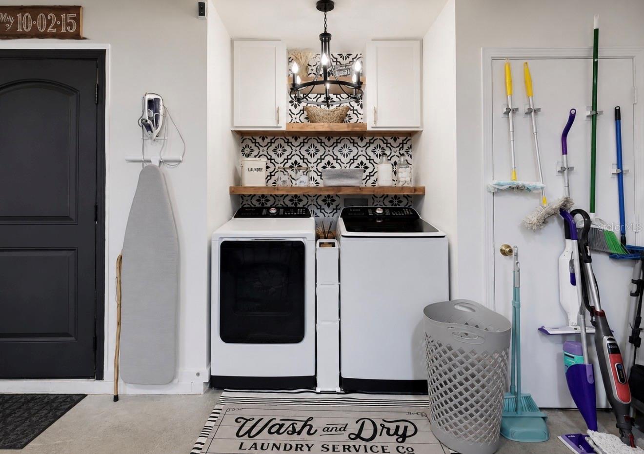 SOUTH POINTE PH 8 - Residential