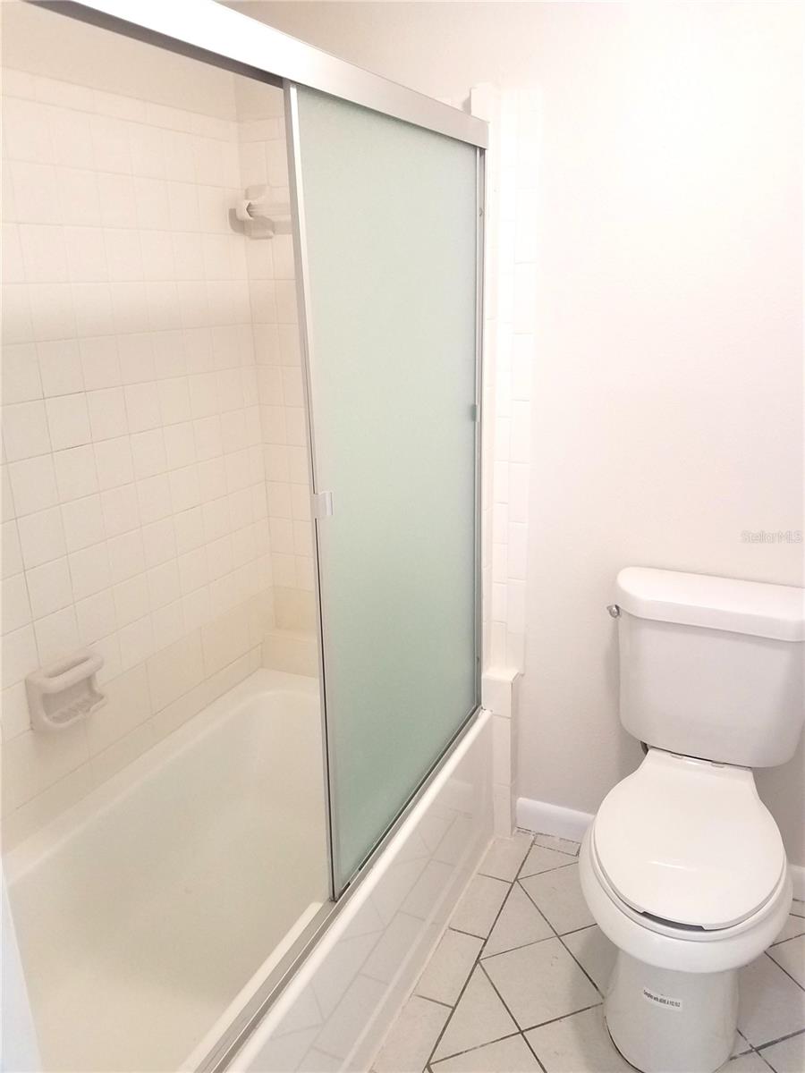 PEBBLE SPGS CLUSTER 4 - Residential Lease